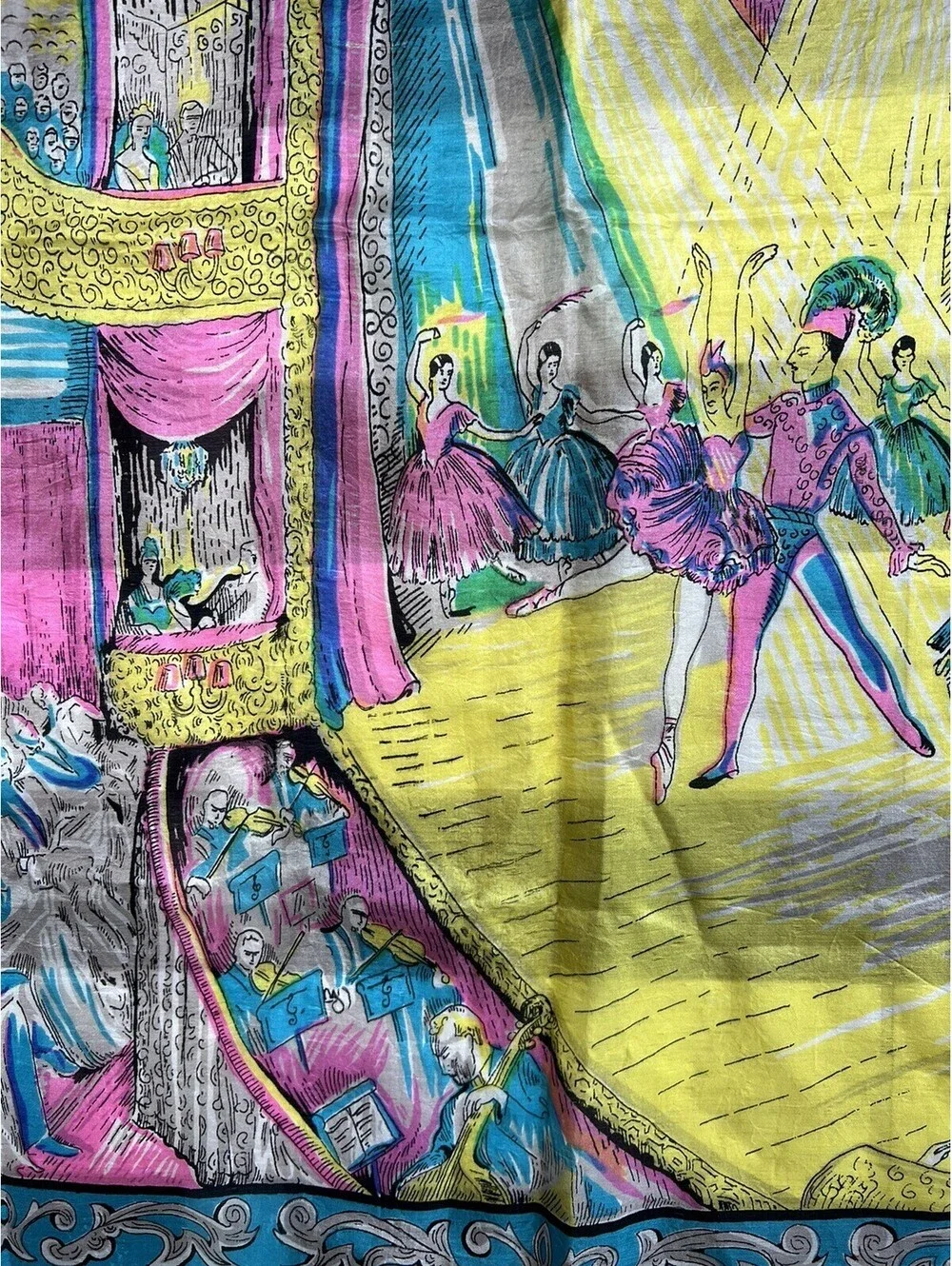 Dee Lee Womens Silk Skarf 33X34”. Colorful Pink Blue Yellow